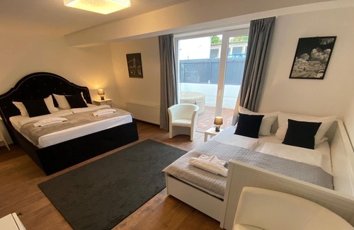 Kropeliner-Tor-Vorstadt Apartment | Royal Ocean Ferienhaus - Ostsee-ferienhaus Royal Ocean mit Sauna und Whirlpool