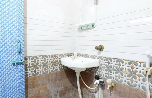 Katpadi Hotel | Royal Park