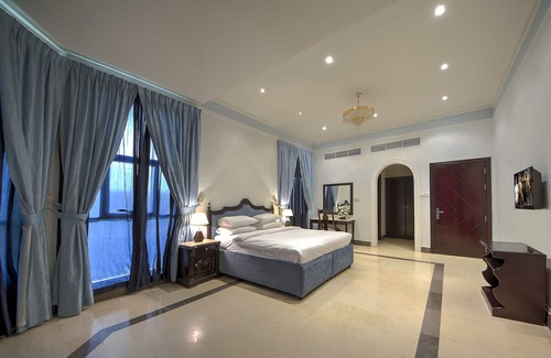 Umm al Quwain Hotel | Royal Residence Hotel Apartments