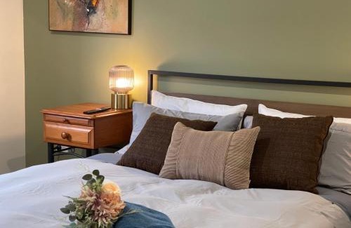 Dakabin Apartment | Royal Romanesque holiday house in Dakabin