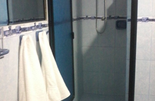 San Miguel Bed & Breakfast | Royal Sweet Dreams Airport B&B