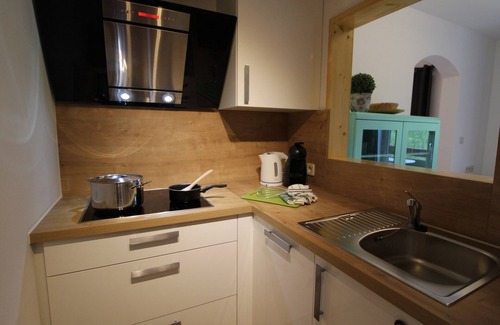 Bach Apartment | RoZa Comfortable Family Apartment next Sky 4/6 pax with Mountain View