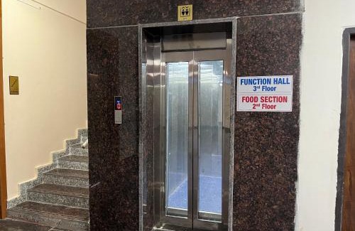 Metpalli Hotel | RR Grand Hotel and Banquet Hall