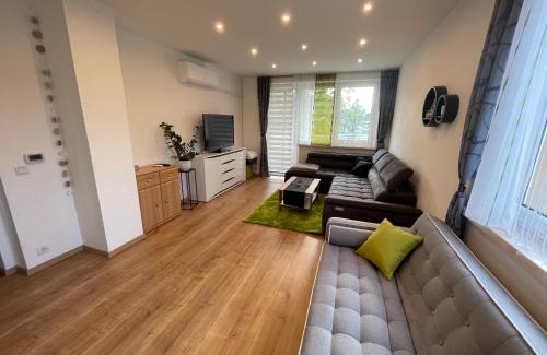 Judenburg Apartment | RR-Rooms Ferienwohnung