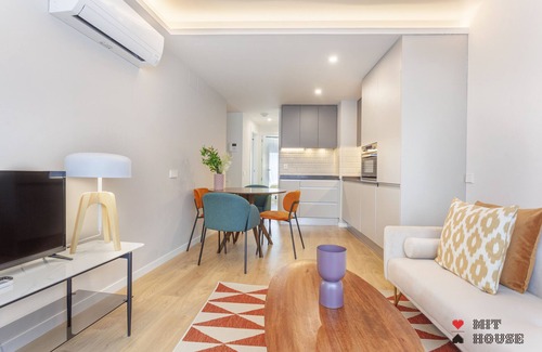 Ciudad Lineal Apartment | Rubik IV apartment in Madrid