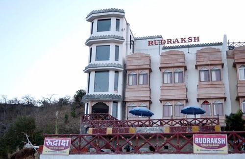 Kumbhalgarh Hotel | RUDRAKSHA HOTEL & RESTAURANT