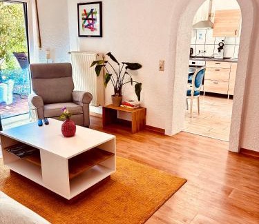 Michelsberg Apartment | Ruhe & Erholung im Grünen! Mediterranes Landhaus-Apartment mit Jacuzzi für bis zu 4 Personen