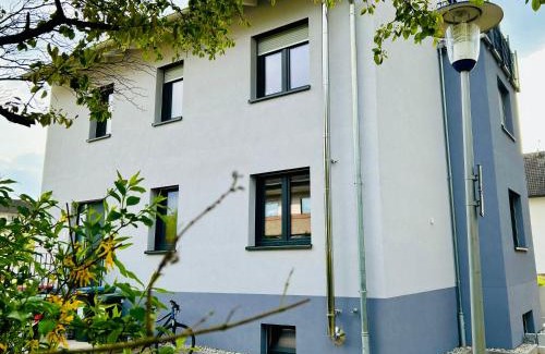 Neureut Apartment | Ruheoase - Premium Suite