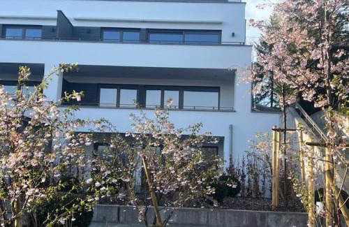 Balingen Apartment | Ruhige Ferienwohnung - Penthauswohnung-Albblick Balingen