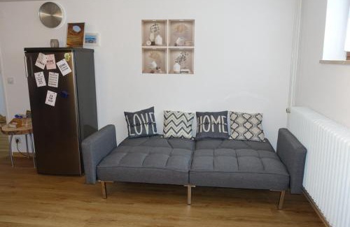 Hildrizhausen Apartment | Ruhige, modern eingerichtete 2 Zimmer Wohnung im Untergeschoss eines Zweifamilienhauses