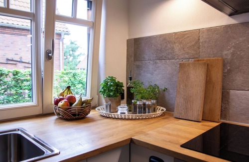 Kloster Tempzin House | Ruhiger Rückzugsort m. Garten, Kamin & Seenähe