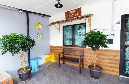 Malacca City House | Ruma Junction Ujong Pasir by Jeffery Lam Home Management