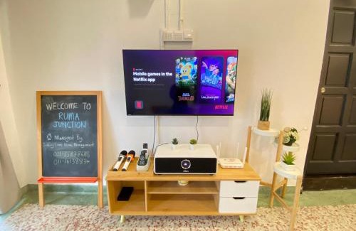 Malacca City House | Ruma Junction Ujong Pasir by Jeffery Lam Home Management