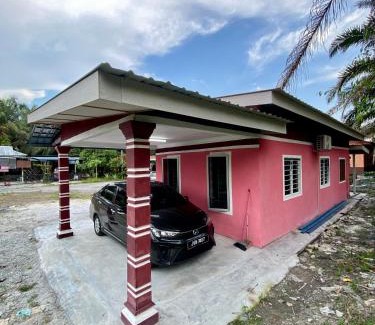 Kampong Pulau Kandis House | Rumah Comel