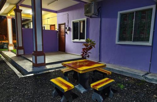 Alor Gajah House | Rumah Inap CT DGadek - Islamic Rest House CT DGadek 住宿加早餐 - 伊斯兰休息屋