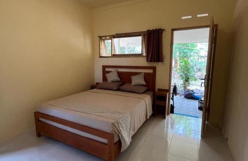 Bayan House | Rumah Kawan Homestay and Trekking