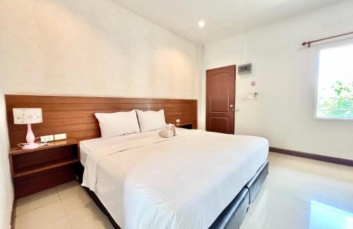 Ban Phai Hotel | Rungreang Hotel