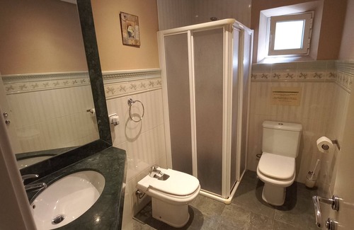 Castilblanco de los Arroyos Cottage | RURAL HOUSE WITH PADEL TRACK, SWIMMING POOL AND BARBECUE