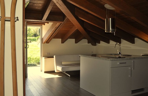 San Martin de Luina Cottage | Rural apartment Casona la Sierra for 5 people