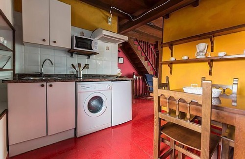 Villanueva de Pria Cottage | Rural apartment Playa del Canal for 4 people (+ 1 in extra bed)