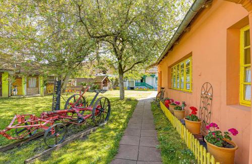 Velika House | Rural Homestead Trenkovo - Happy Rentals