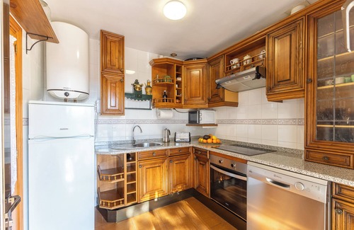 Sonseca House | Rural House 'Casa Albanta' with Private Terrace, Wi-Fi, and Air Conditioning