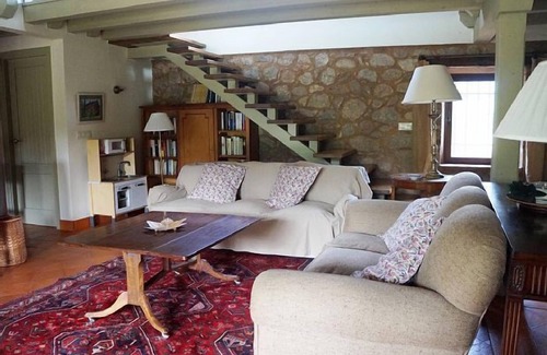 Candeleda Cottage | Rural house (complete rental) Los Secaderos for 10 people