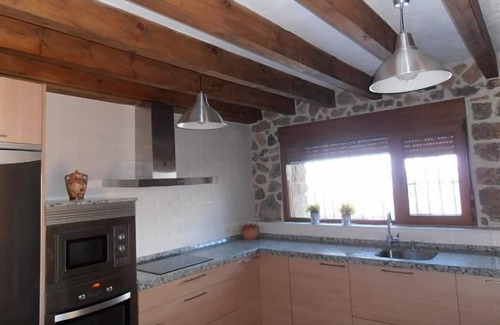 Navalmahillo Cottage | Rural house (full rental) Molino de las Pontezuelas for 8 people