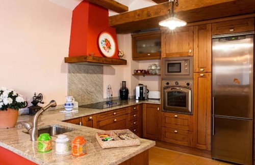 El Olivar Cottage | Rural House La Lavanda. Relax near Madrid with swimming pool. El Olivar (Guadalajara)