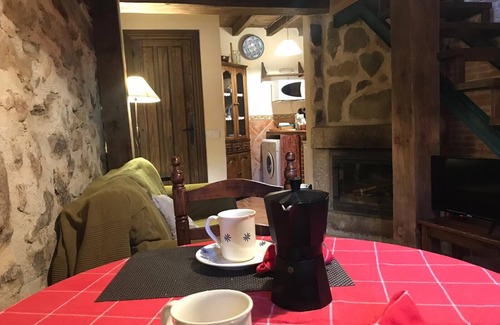 Navalguijo House | Rural House 'La Plazuela - Navalguijo'