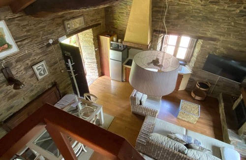 Samos House | Rural House 'O Paxar' with Mountain Views, Private Terrace and Wi-Fi