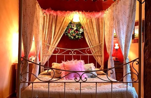 Valeria House | Rural house the Fifth of Malu Romantic hotel in Cuenca romantic getaways 3