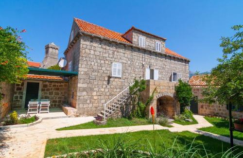 Popovici Villa | Rural villa Forest with private pool near Dubrovnik