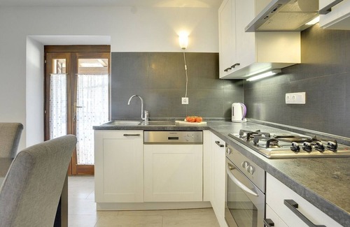 Orihi House | Rustic and modern stone finca with two parking spaces on the property and covered terrace