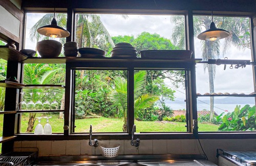 Picinguaba House | Rustic and sophisticated hideaway with seaview