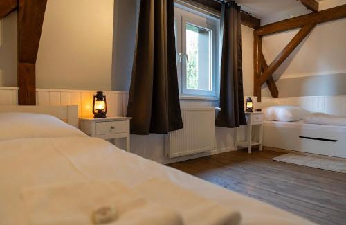 Dallgow-Doeberitz Villa | Rustic Charm - Cottage by Comfort Housing