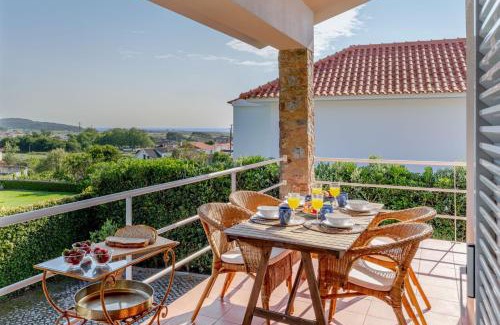 Afife House | Rustic Haven Lodge with pool