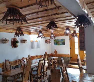 Prijeboj Hotel | Rustic Inn River