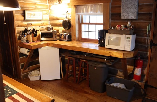 Rhinelander Cabin | Rustic Log Cabin /Farm Vacation /Romantic Getaway