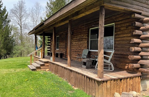 Mosherville Cabin | Rustic Log Cabin Woodland Retreat