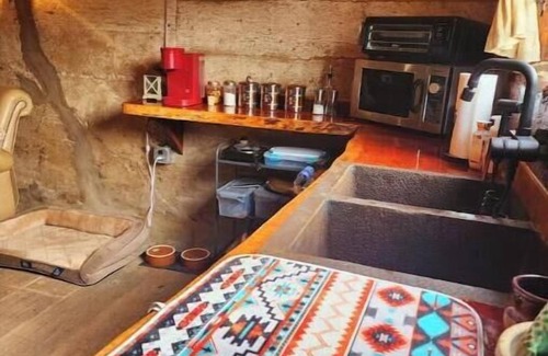 Dewart House | Rustic Luxury w/Horses-Historic Whiskey Distillery