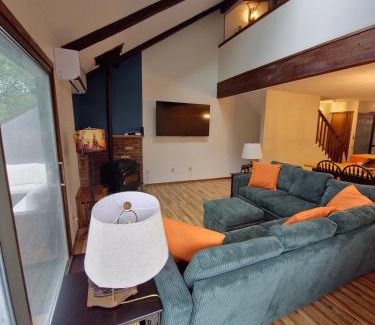 Village at Camelback Apartment | Rustic Mountain Escape Waterpark, Ski & Views!