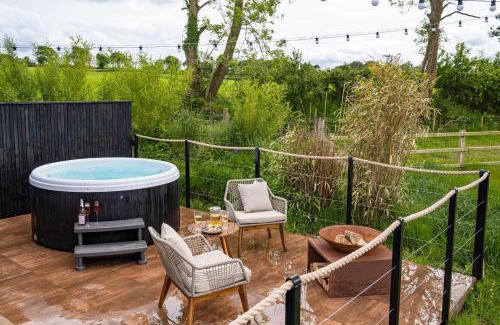 Llanarth House | Rusty Boathouse