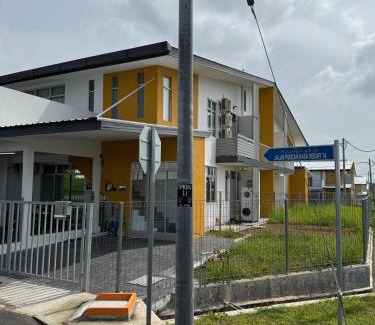 Kampung Jelatang House | Ruuma Aisya Homestay