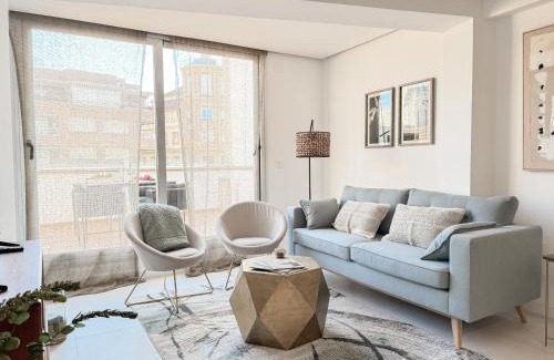 Granada City Center Apartment | RYAP Puerta Real