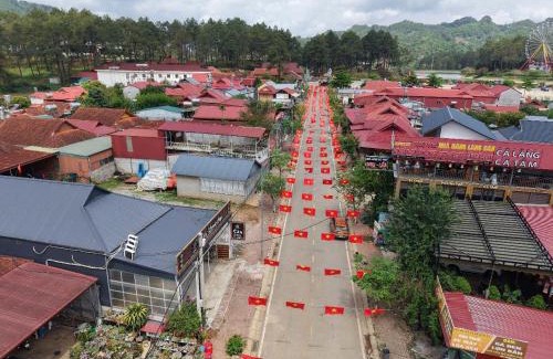Moc Chau Hostel | Sàn Homestay