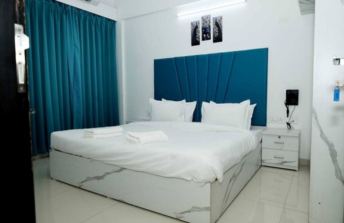 Baner Hotel | Saara ResidencynPrathamesh Park, Lane No. 2B, Plot No. 19/20, Baner, Pune-411045