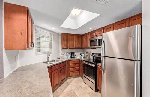 Paradise Valley Village Condo | Saddle & Sage: Poolside Condo w/Resort Perks