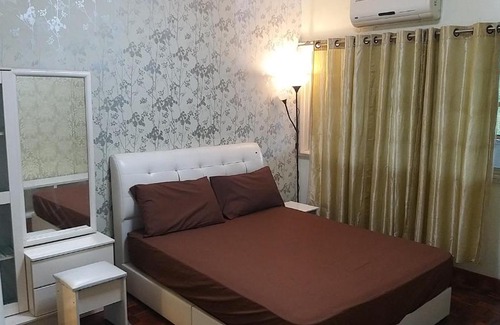 Bukit Tinggi Apartment | Safar Houzy Selesa Hillhomes (Muslim)