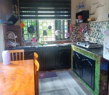 Kampung Telong House | Saffira Homestay Near Universiti Malaya
